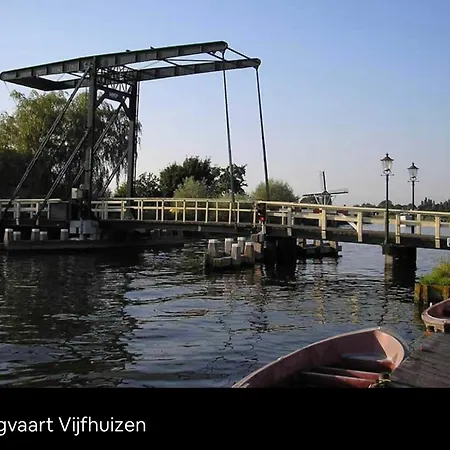 Wellness With Jacuzzi &sauna&private Garden Near Amsterdam Дом отдыха