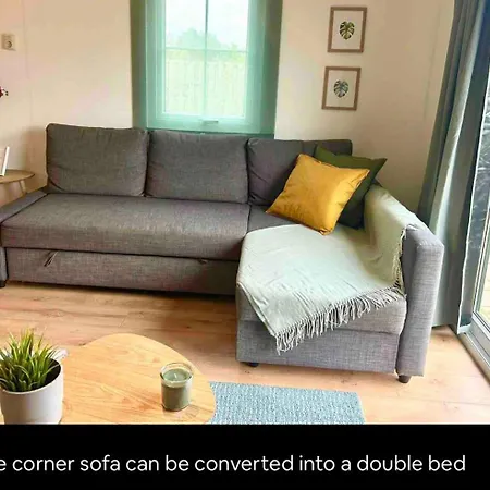 Cozy Wellness Cabin With Home Cinema And Private Jacuzzi ,Sauna And Garden Between Amsterdam Haarlem And Schiphol Airport