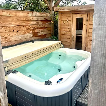Cozy Wellness With Private Jacuzzi Sauna And Garden Between Amsterdam Haarlem And Schiphol Airport
