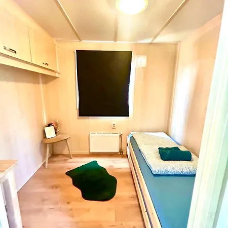 Дом отдыха Wellness With Jacuzzi &sauna&private Garden Near Amsterdam