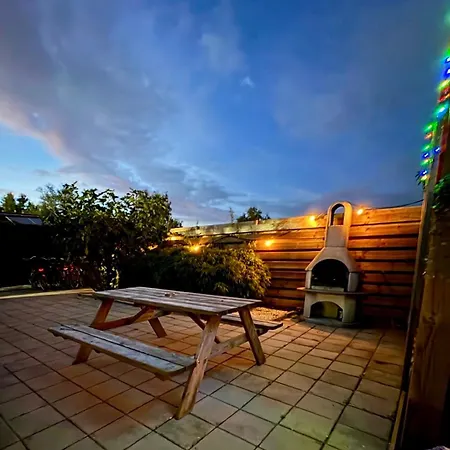 Сasa de vacaciones Cozy Wellness With Cinema And Private Jacuzzi ,sauna And Garden Between Amsterdam Haarlem And Schiphol Airport *
